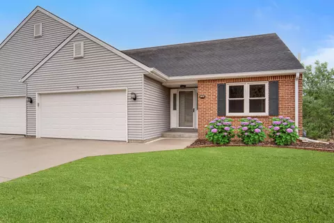 793 Cedar Crk, Grafton, WI 53024