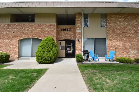 11927 W Appleton #22, Milwaukee, WI 53224