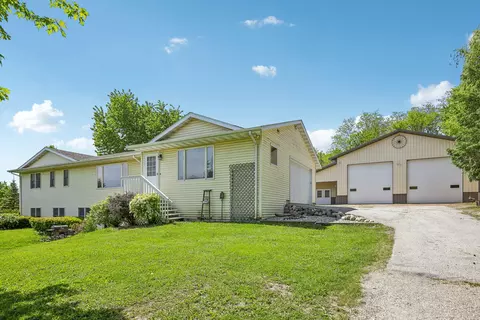 32328 Academy, Rochester, WI 53105