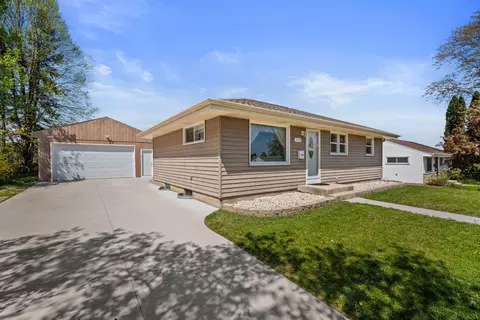 308 Beech, Grafton, WI 53024