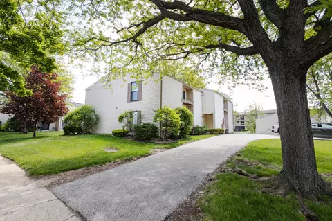 1887 Haymarket #30, Waukesha, WI 53189