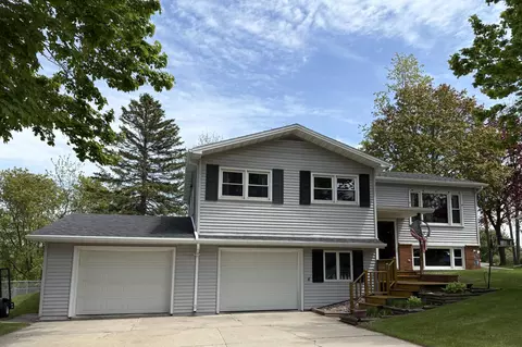 620 Oak, Mishicot, WI 54228