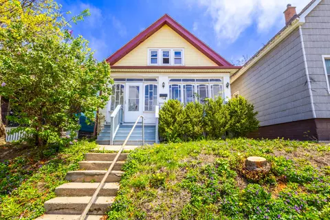 724 S 39th, Milwaukee, WI 53215