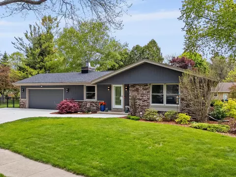 n93w5903 Essex, Cedarburg, WI 53012