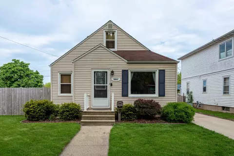 6931 43rd, Kenosha, WI 53142