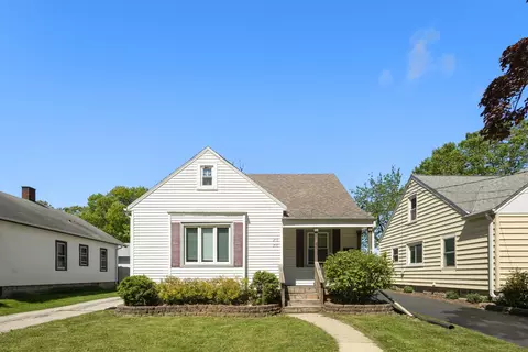 216 Tenny #218, Waukesha, WI 53186