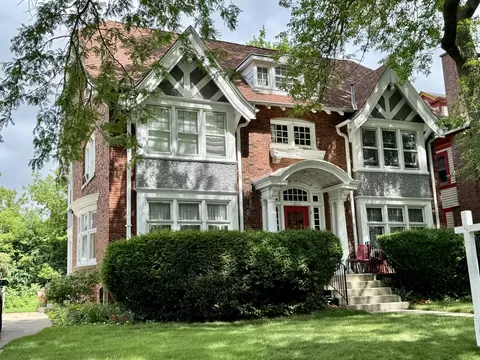 2615 N N Smt, Milwaukee, WI 53211
