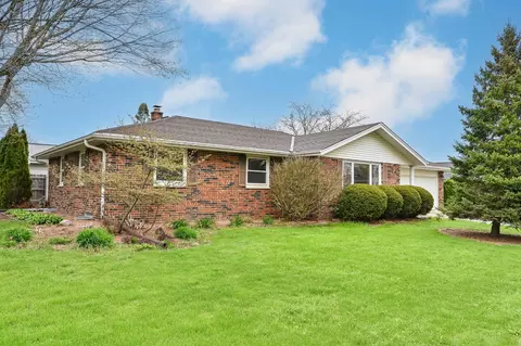 1642 Manistique, South Milwaukee, WI 53172