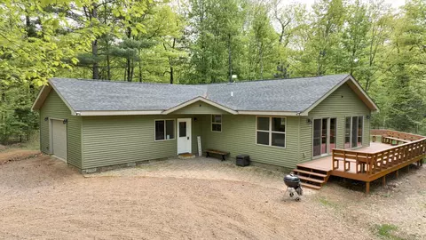 1675 Oneil, Eagle River, WI 54521