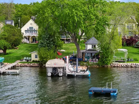 n26w30255 Maple, Delafield, WI 53072