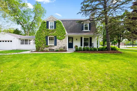 7342 N Longacre, Fox Point, WI 53217