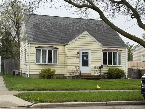 7613 30th, Kenosha, WI 53142