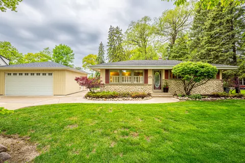 5081 S 67th, Greenfield, WI 53220