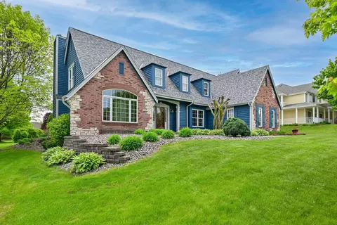 n53w16585 Prairie Dawn, Menomonee Falls, WI 53051