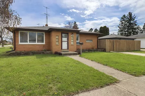 2405 25th, Kenosha, WI 53140