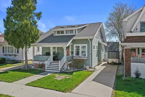 731 Monroe, Racine, WI 53405