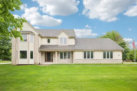 w197s8409 Plum Crk, Muskego, WI 53150