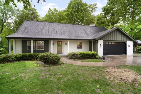 14855 W Maple Rdg, New Berlin, WI 53151