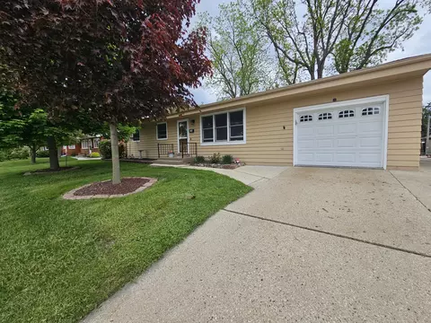 774 S Main, Hartford, WI 53027