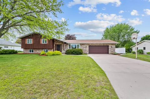 2115 W Applegate, Grand Chute, WI 54914