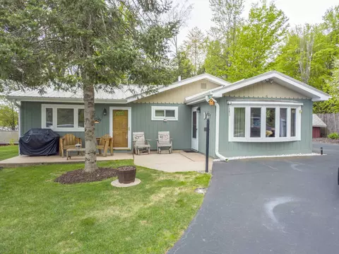 W10655 Parkway, Elcho, WI 54428
