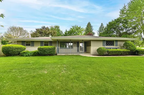 720 Belgren, Waukesha, WI 53186