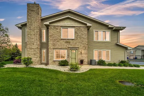 10010 74th #H, Kenosha, WI 53142