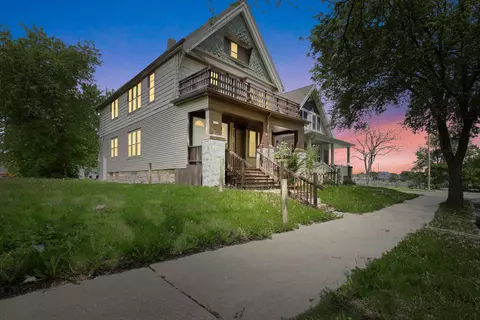 3381 N 26th #3383, Milwaukee, WI 53206