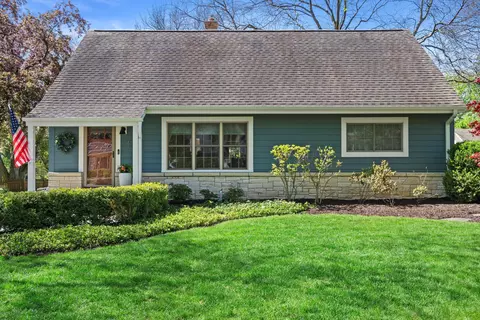 415 E Willow, Fox Point, WI 53217