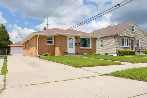 2912 Ashland, Racine, WI 53403