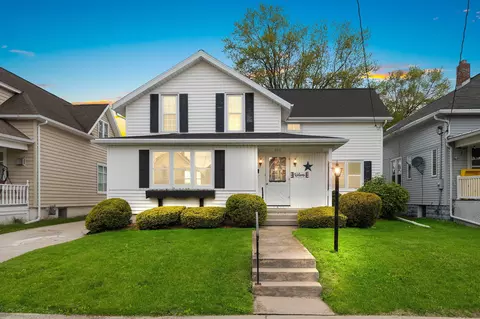 934 N 10th, Manitowoc, WI 54220