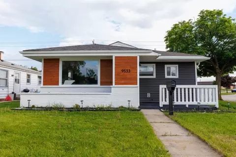 9533 W Silver Spg, Milwaukee, WI 53225