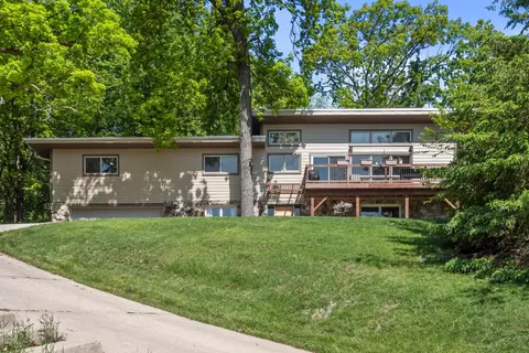 1104 Cavalier, Waukesha, WI 53186