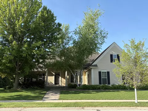 1831 Springhouse, Oconomowoc, WI 53066