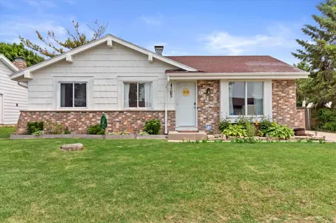 9322 N Joyce, Milwaukee, WI 53224