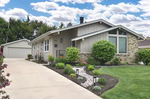 1126 Virginia, Racine, WI 53405