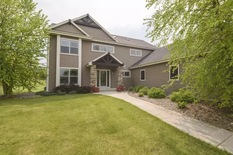w341n7120 Northern Lgts, Oconomowoc, WI 53066