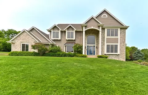 w292n4163 Prairie Wind, Delafield, WI 53072