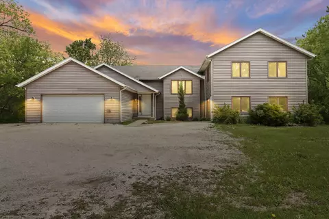 w219s7712 Crowbar, Muskego, WI 53150