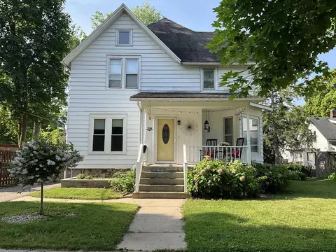 208 E Sherman, Fort Atkinson, WI 53538