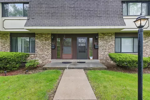 6017 W Calumet #A-49, Milwaukee, WI 53223