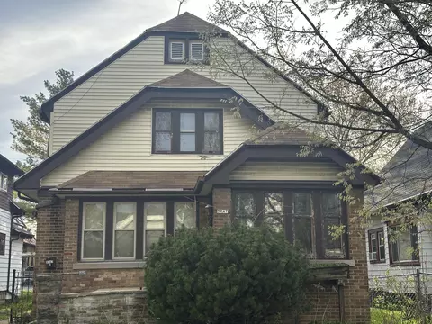 3747 N Vel R Phillips, Milwaukee, WI 53212