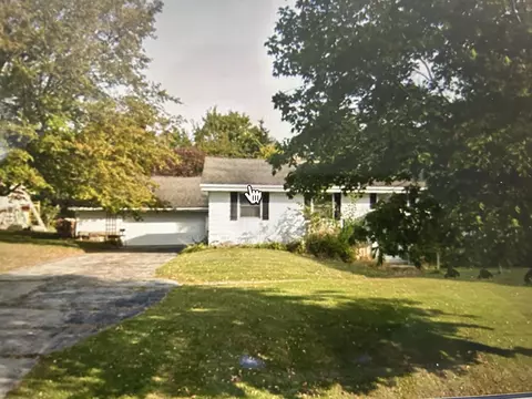 4738 Cedarview, West Bend, WI 53095