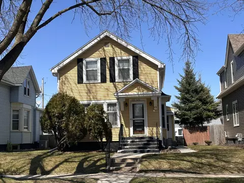 326 Huron, Sheboygan, WI 53081