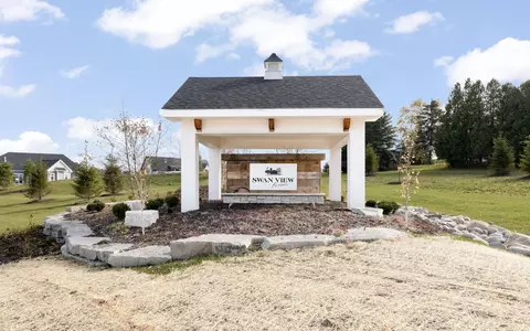 n40w23879 William, Pewaukee, WI 53072