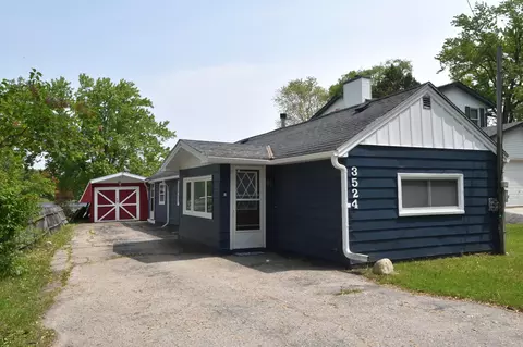 3524 S S Shr, Richfield, WI 53033