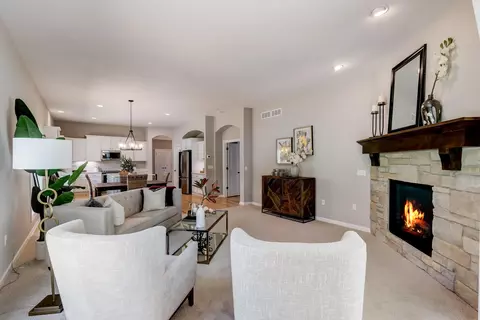 1546 Lookout #43, Hartland, WI 53029