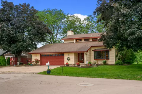 1301 La Cres, Campbell, WI 54603