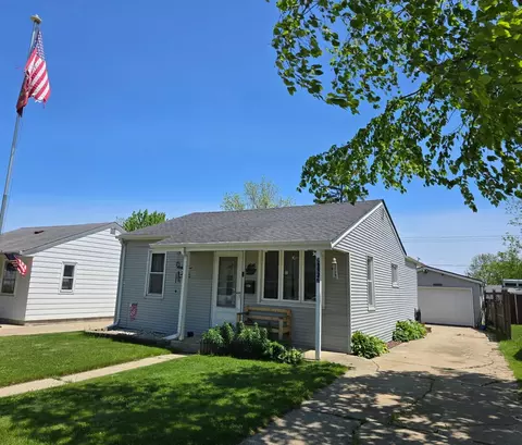 2027 Indiana, Racine, WI 53405