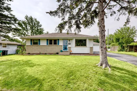 n84w14663 Manchester, Menomonee Falls, WI 53051